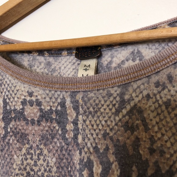 FREE PEOPLE | Snake Skin Print Tee - Picture 3 of 4